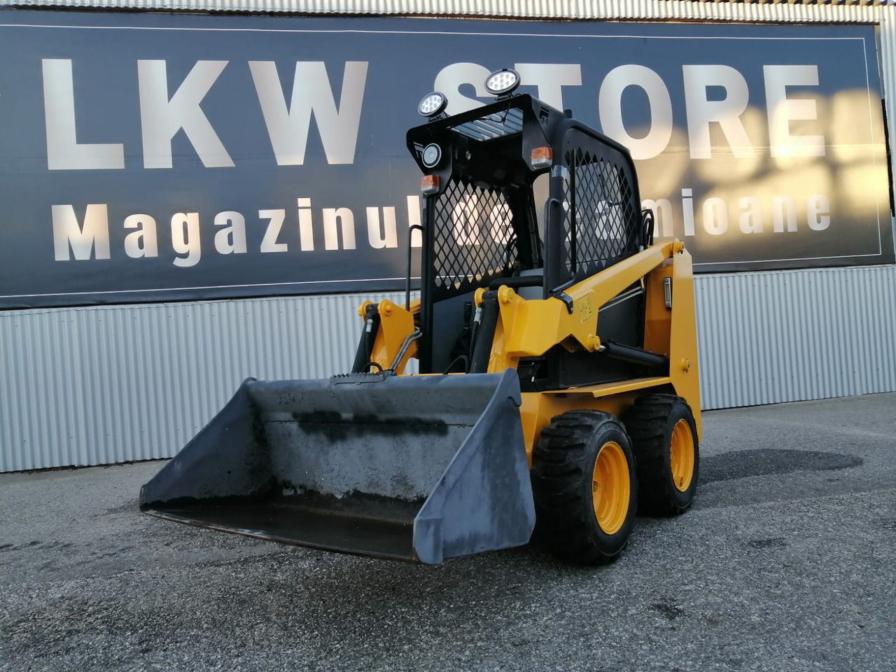 Bobcat Front Loader Ram Italia FM 120 – Hammer Installation - Skid steer loader: picture 1 Bobcat Front Loader Ram Italia FM 120 – Hammer Installation - Skid steer loader: picture 1