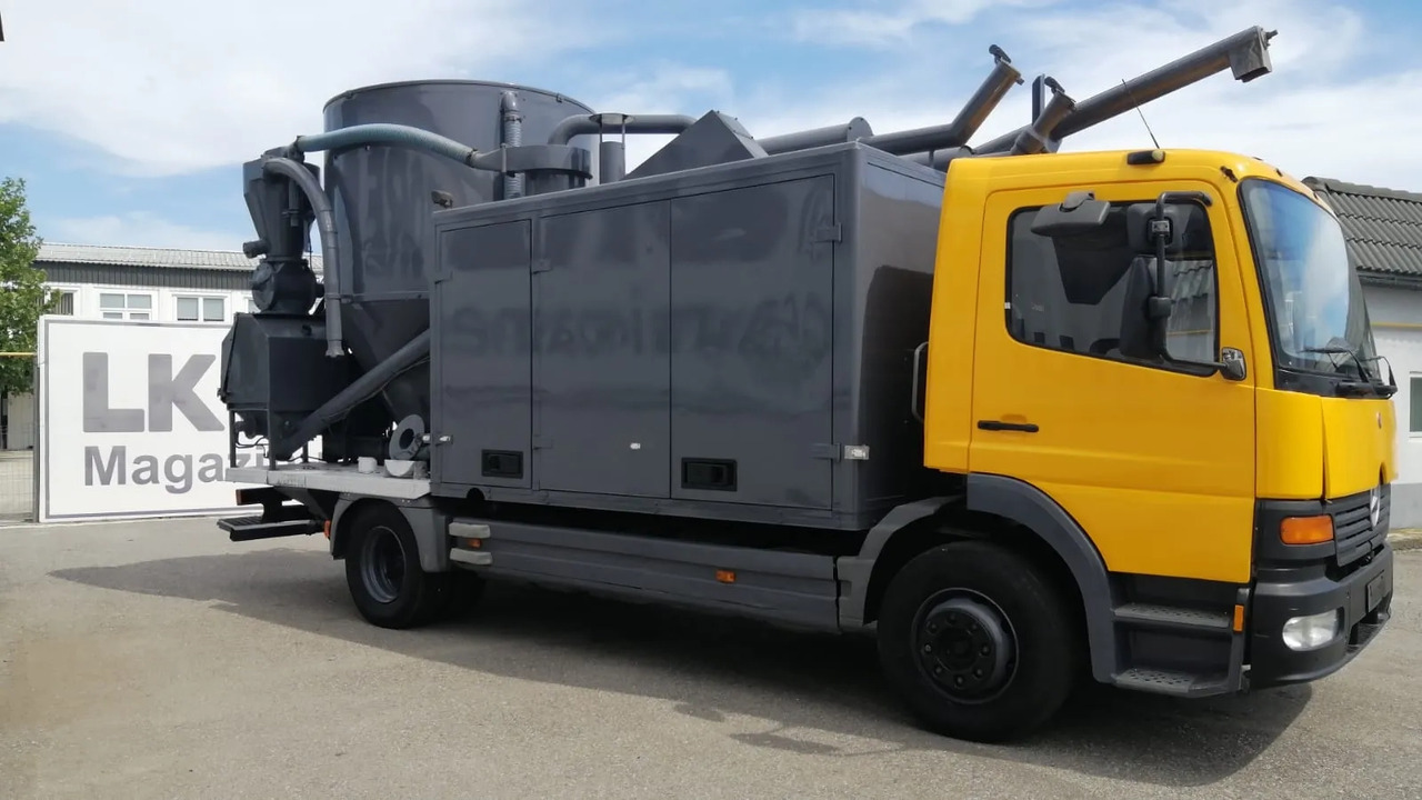 Mercedes-Benz Atego & Gmelin Animal Feed Mill and Mixer/FNC - Livestock equipment: picture 3 Mercedes-Benz Atego & Gmelin Animal Feed Mill and Mixer/FNC - Livestock equipment: picture 3