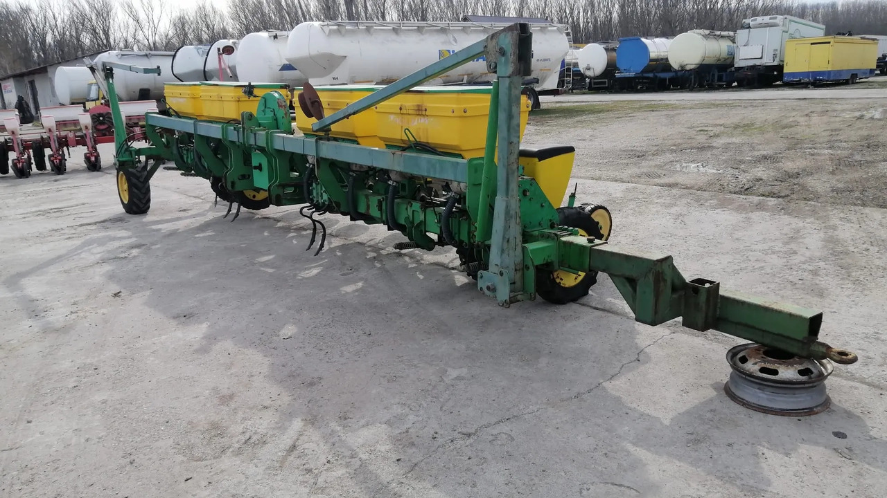 SFOGGIA GAMA PLUS 12/9m/12 Rows Seeding Machine - Precision sowing machine: picture 3 SFOGGIA GAMA PLUS 12/9m/12 Rows Seeding Machine - Precision sowing machine: picture 3