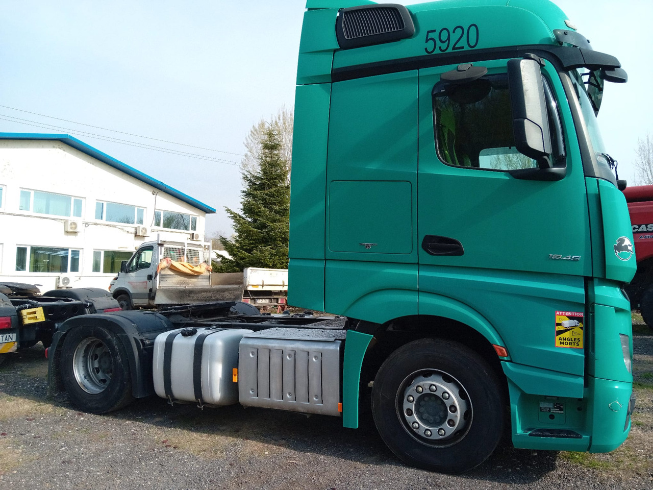 Mercedes-Benz Actros 18.45 - Tractor truck: picture 5 Mercedes-Benz Actros 18.45 - Tractor truck: picture 5