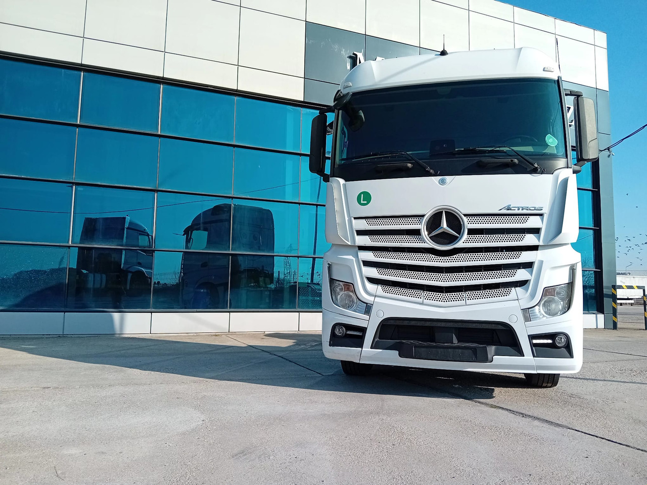 Mercedes-Benz Actros 1845 LS, TOP !!! - Tractor truck: picture 3 Mercedes-Benz Actros 1845 LS, TOP !!! - Tractor truck: picture 3