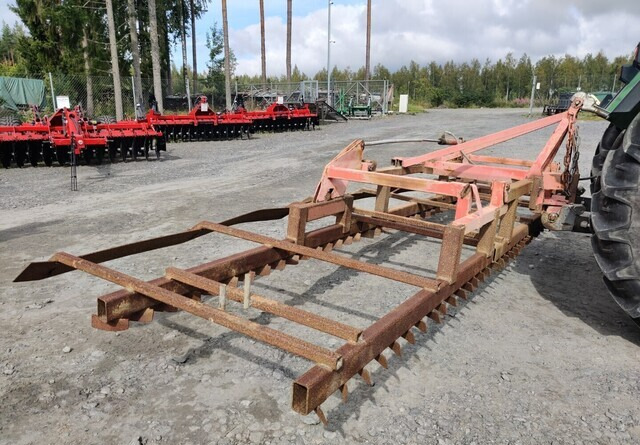 Tasausäes 600cm - VIDEO - Harrow: picture 2 Tasausäes 600cm - VIDEO - Harrow: picture 2