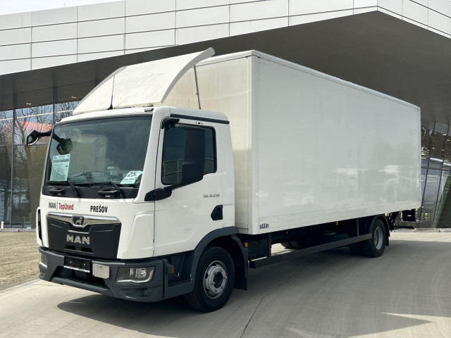 MAN TGL 12.250 4x2 BL CH - Box truck: picture 1 MAN TGL 12.250 4x2 BL CH - Box truck: picture 1