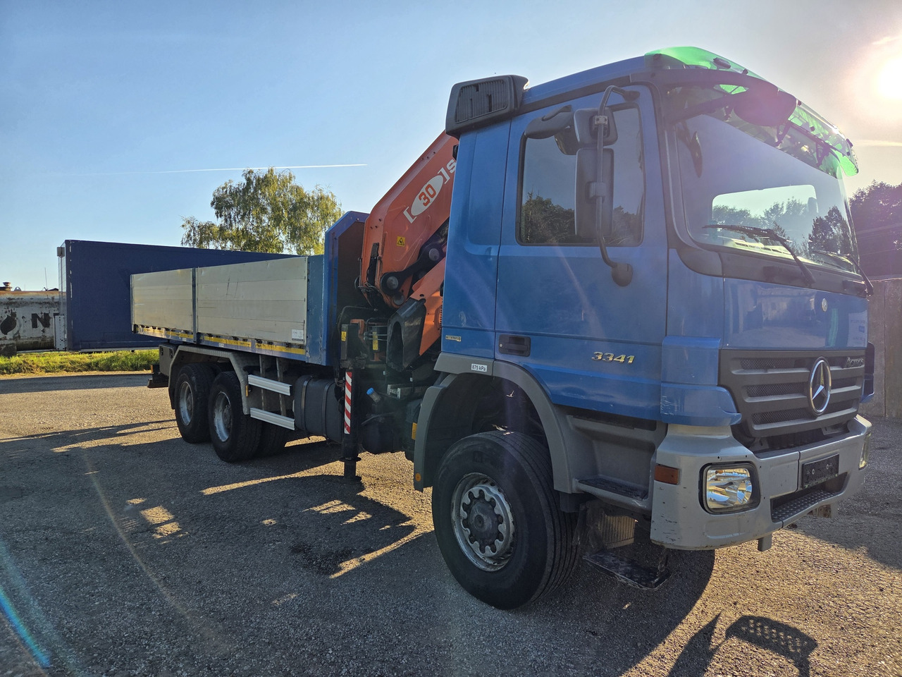 MERCEDES-BENZ ACTROS 3341 6x6 + CRANE PM 30 Radio Control - Dropside/ Flatbed truck, Crane truck: picture 3 MERCEDES-BENZ ACTROS 3341 6x6 + CRANE PM 30 Radio Control - Dropside/ Flatbed truck, Crane truck: picture 3
