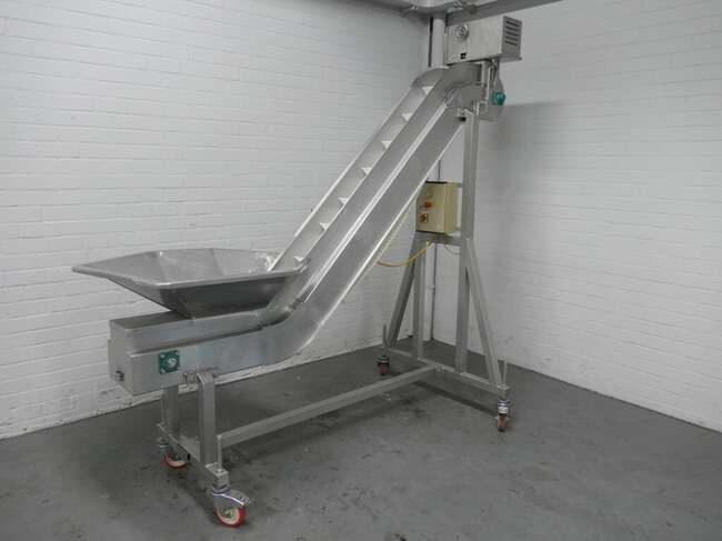 Zentjes elevating belt RMOP-2070-300 - Conveyor: picture 1 Zentjes elevating belt RMOP-2070-300 - Conveyor: picture 1