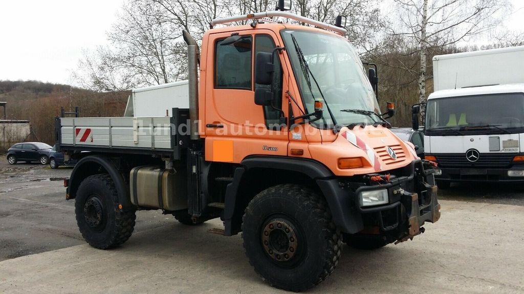 Mercedes-Benz Unimog U 500 Kipper Kommunalhydraulik U 300 400 U 500 Kipper Kommunalhydraulik U 300 400 - Utility/ Special vehicle: picture 1 Mercedes-Benz Unimog U 500 Kipper Kommunalhydraulik U 300 400 U 500 Kipper Kommunalhydraulik U 300 400 - Utility/ Special vehicle: picture 1