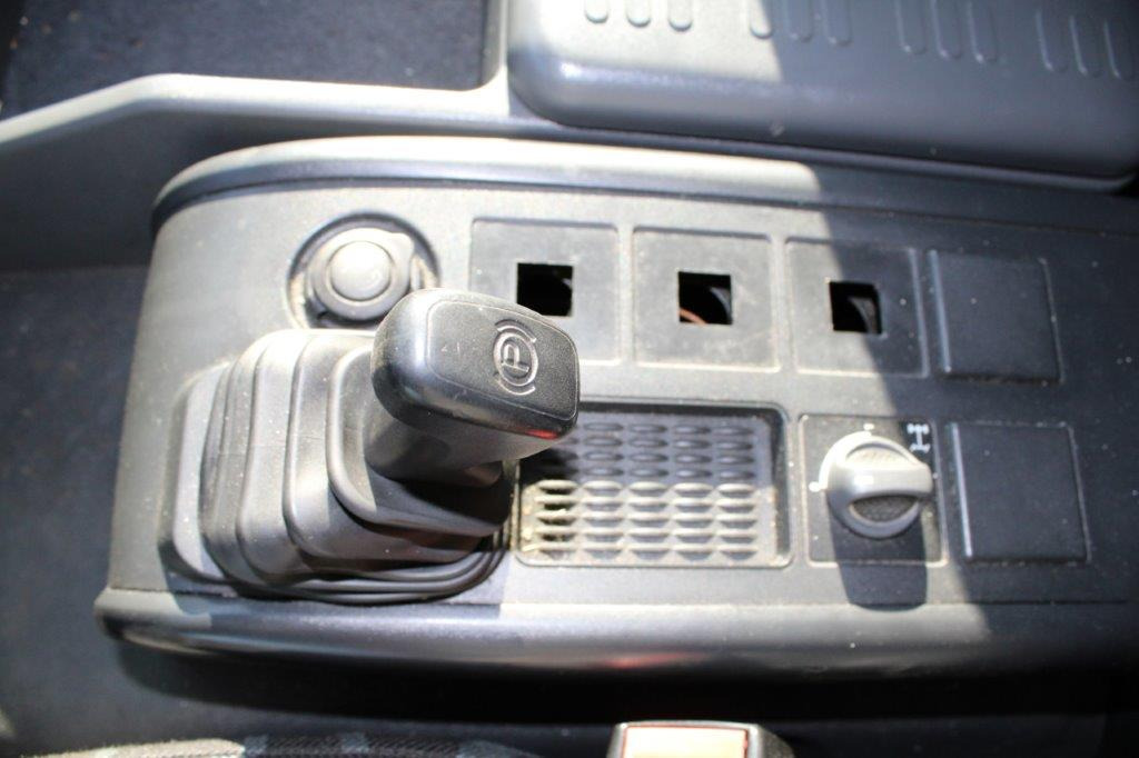 Curtain side truck Iveco Eurocargo 120E25: picture 18 Curtain side truck Iveco Eurocargo 120E25: picture 18