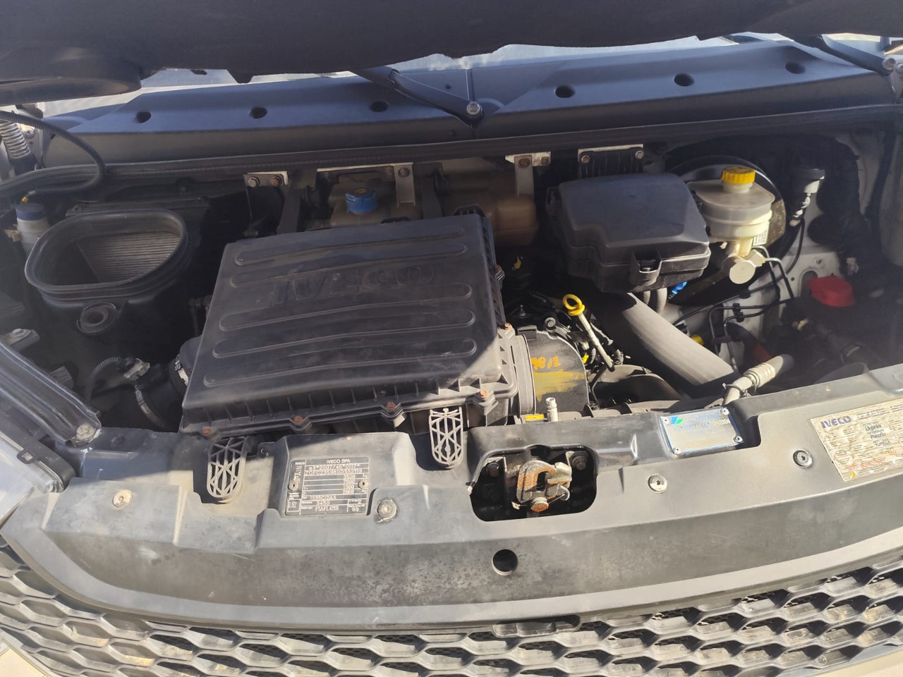 Crane truck, Tipper van IVECO DAILY 35-130: picture 6 Crane truck, Tipper van IVECO DAILY 35-130: picture 6