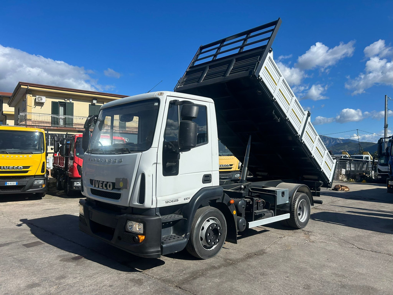 IVECO EUROCARGO 120E25 - Tipper: picture 1 IVECO EUROCARGO 120E25 - Tipper: picture 1