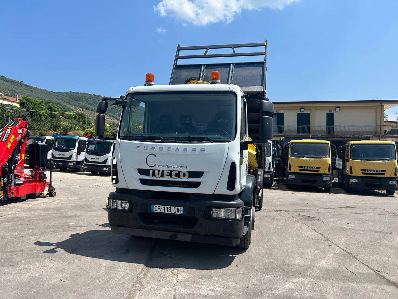 IVECO EUROCARGO 180E30 - Tipper, Crane truck: picture 1 IVECO EUROCARGO 180E30 - Tipper, Crane truck: picture 1