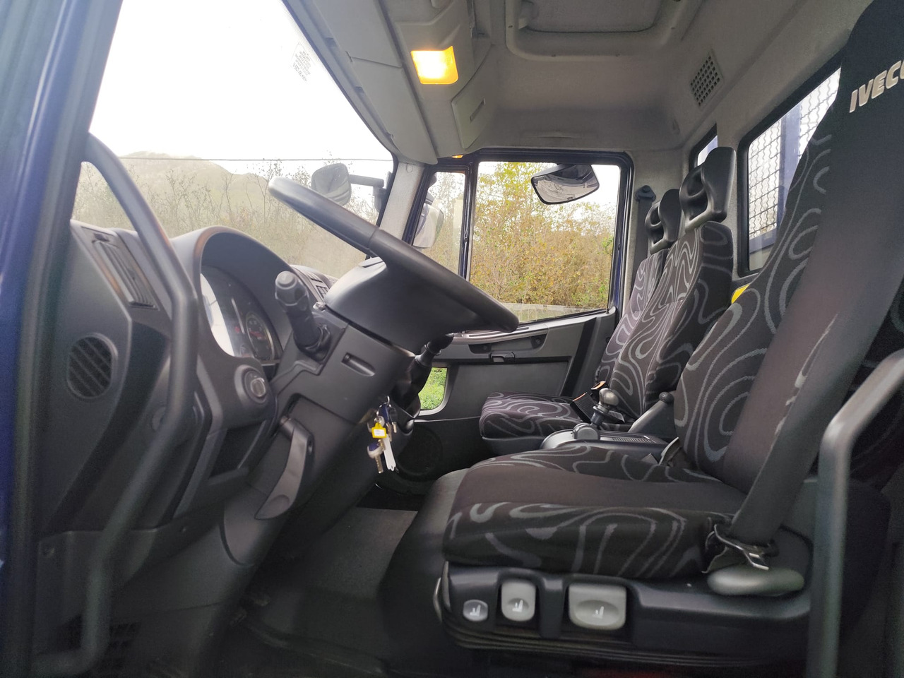 IVECO EUROCARGO 75E18 - Tipper: picture 3 IVECO EUROCARGO 75E18 - Tipper: picture 3