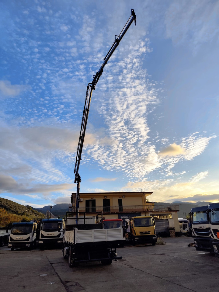 Crane truck, Tipper IVECO EUROCARGO 80-210: picture 29