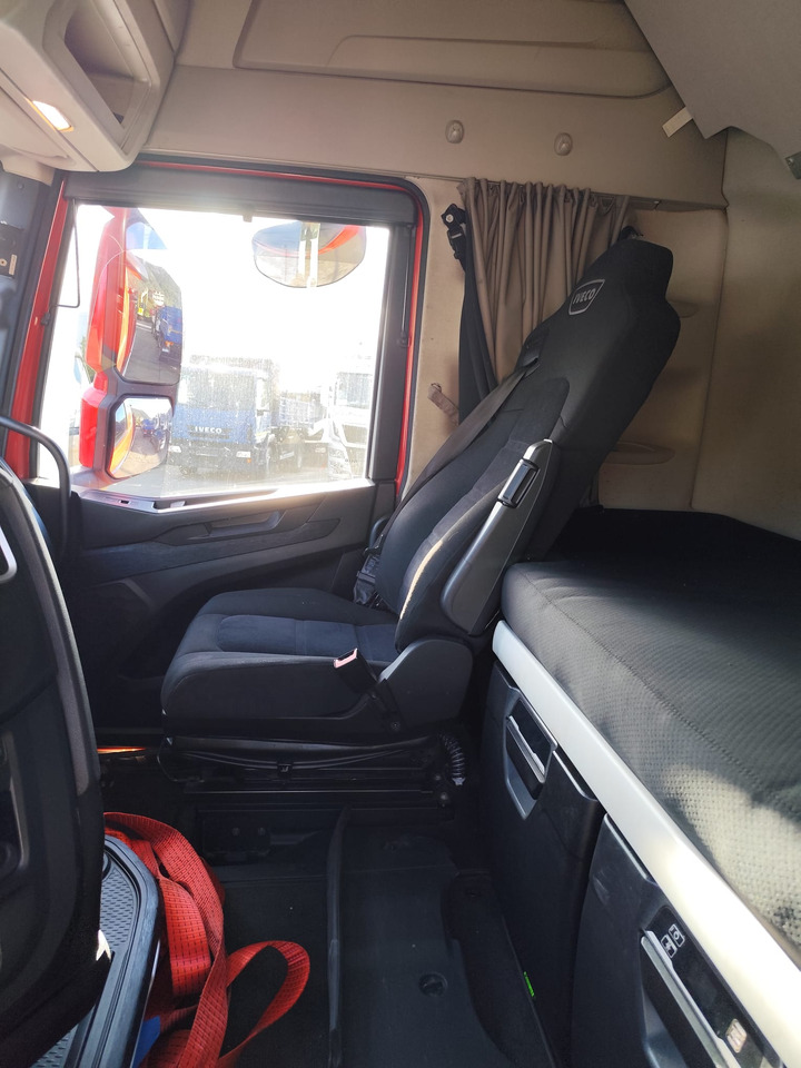 Dropside/ Flatbed truck IVECO S-WAY AS260S48 Y: picture 28