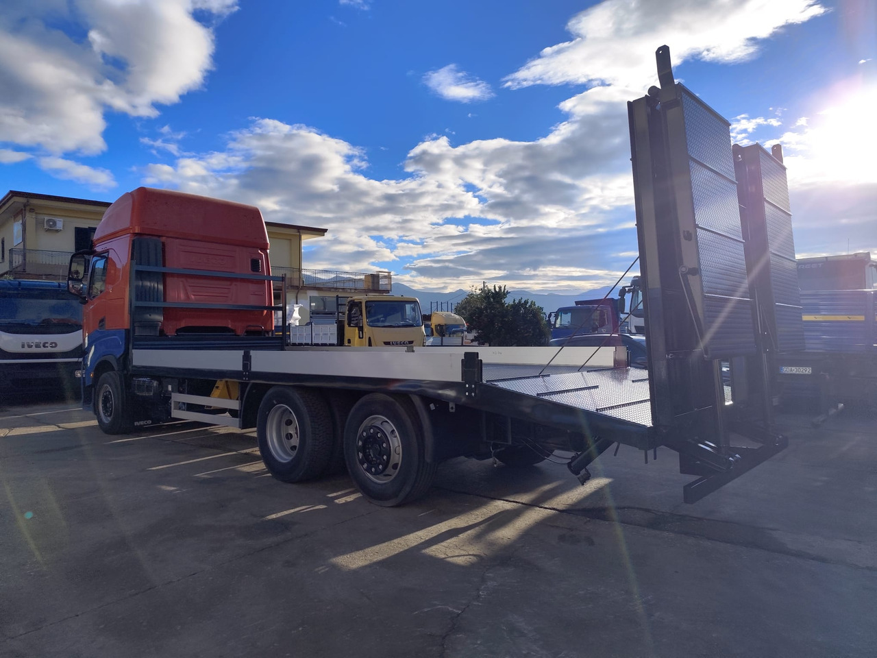 Dropside/ Flatbed truck IVECO S-WAY AS260S48 Y: picture 33