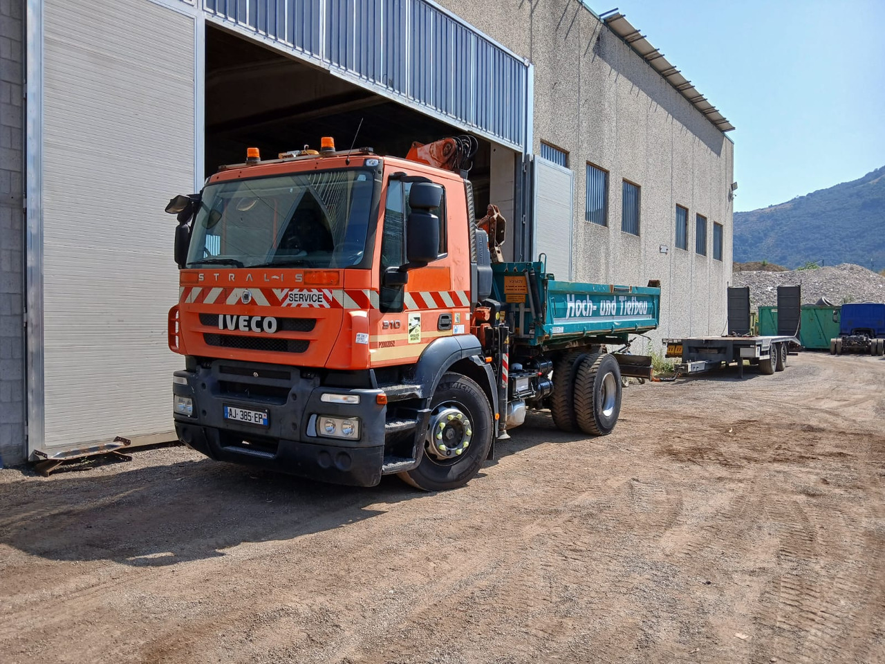 IVECO STRALIS 190S31 - Crane truck: picture 1 IVECO STRALIS 190S31 - Crane truck: picture 1