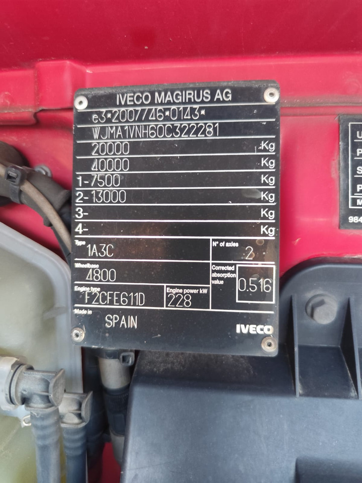 IVECO STRALIS 190S31 - Hook lift truck: picture 2 IVECO STRALIS 190S31 - Hook lift truck: picture 2