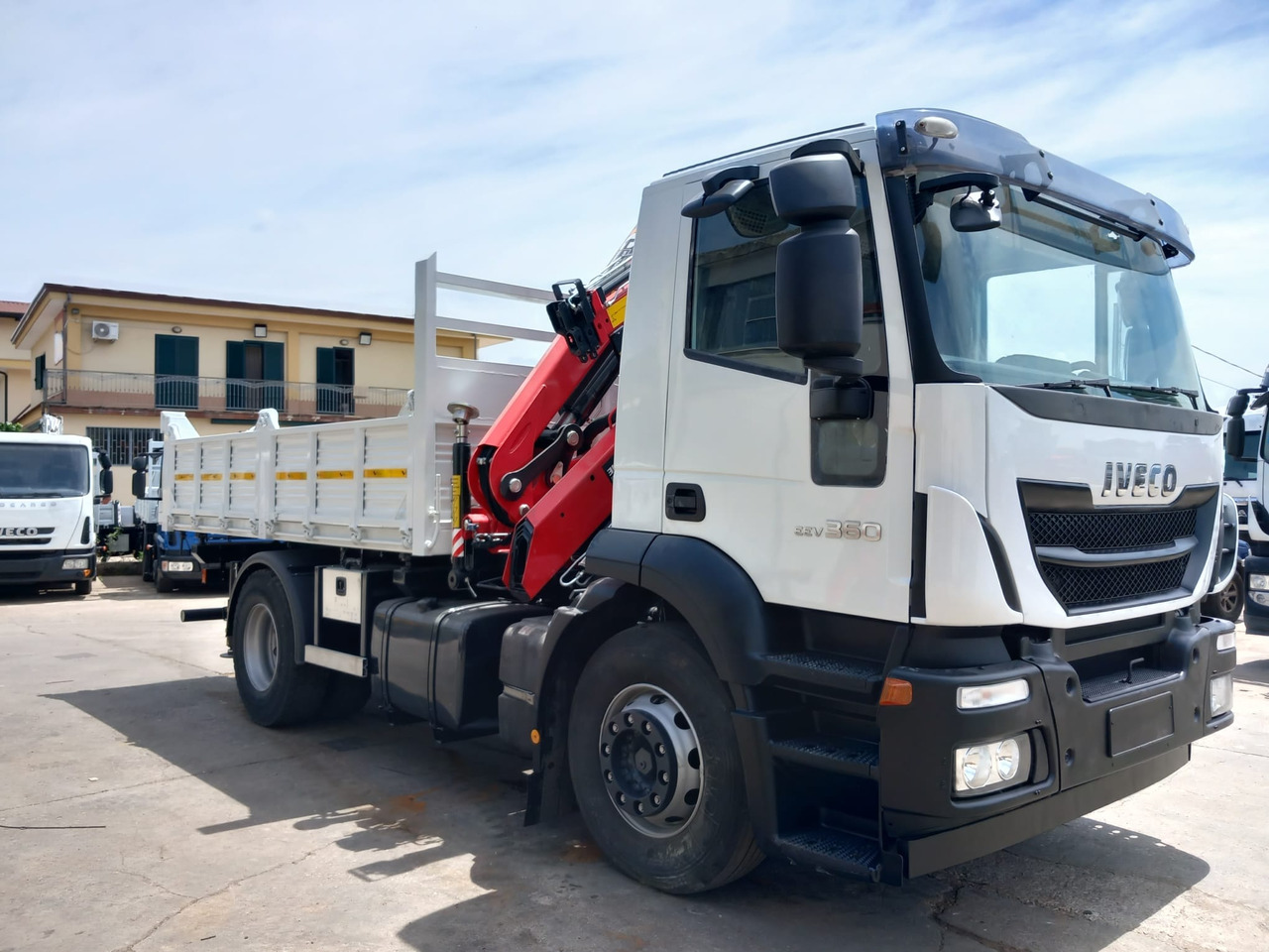 Crane truck IVECO STRALIS AD 190S36: picture 35