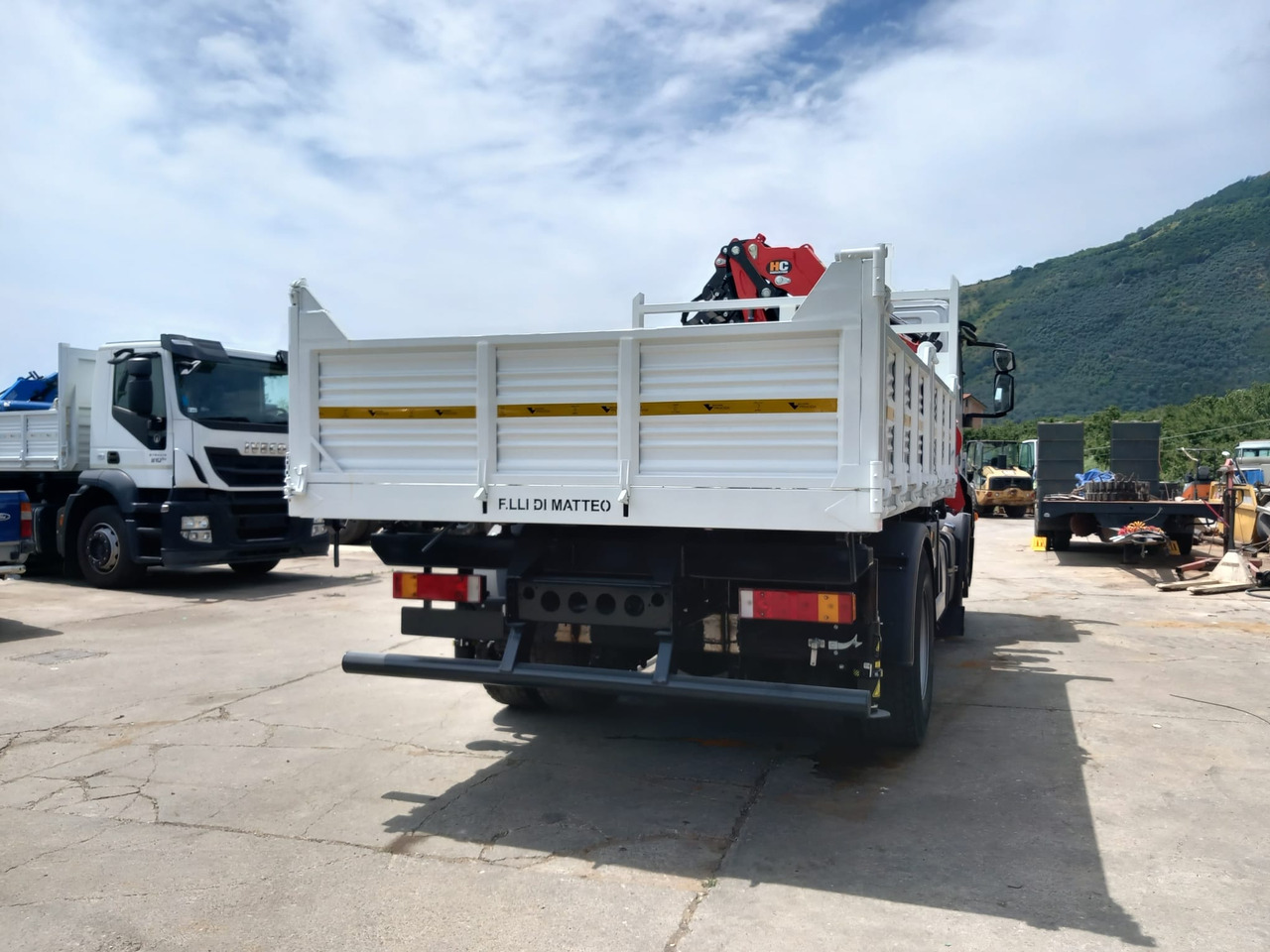 Crane truck IVECO STRALIS AD 190S36: picture 22