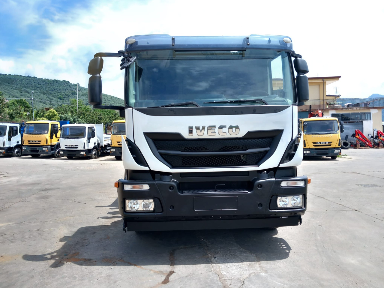 Crane truck IVECO STRALIS AD 190S36: picture 30