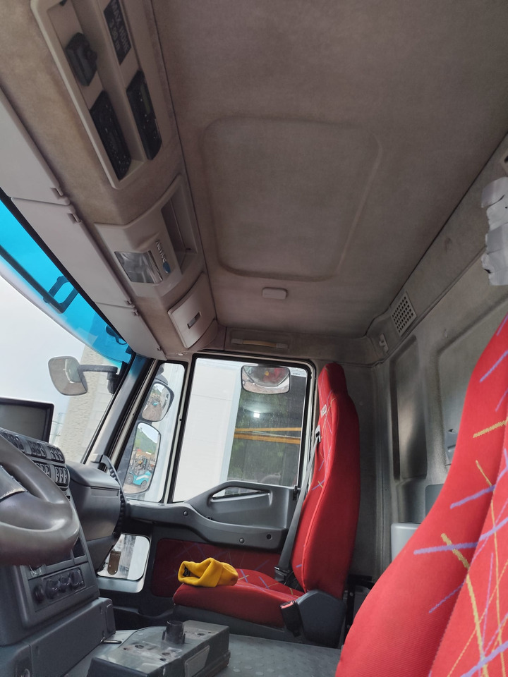 IVECO STRALIS AD 260S31 - Dropside/ Flatbed truck: picture 3 IVECO STRALIS AD 260S31 - Dropside/ Flatbed truck: picture 3