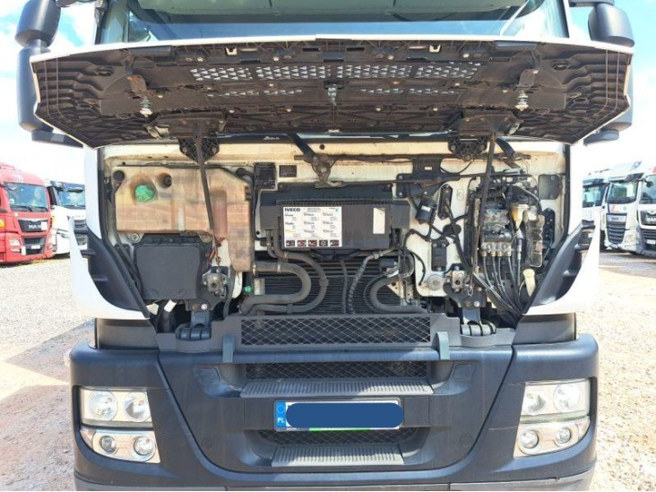 Box truck IVECO STRALIS AD 260S31: picture 21