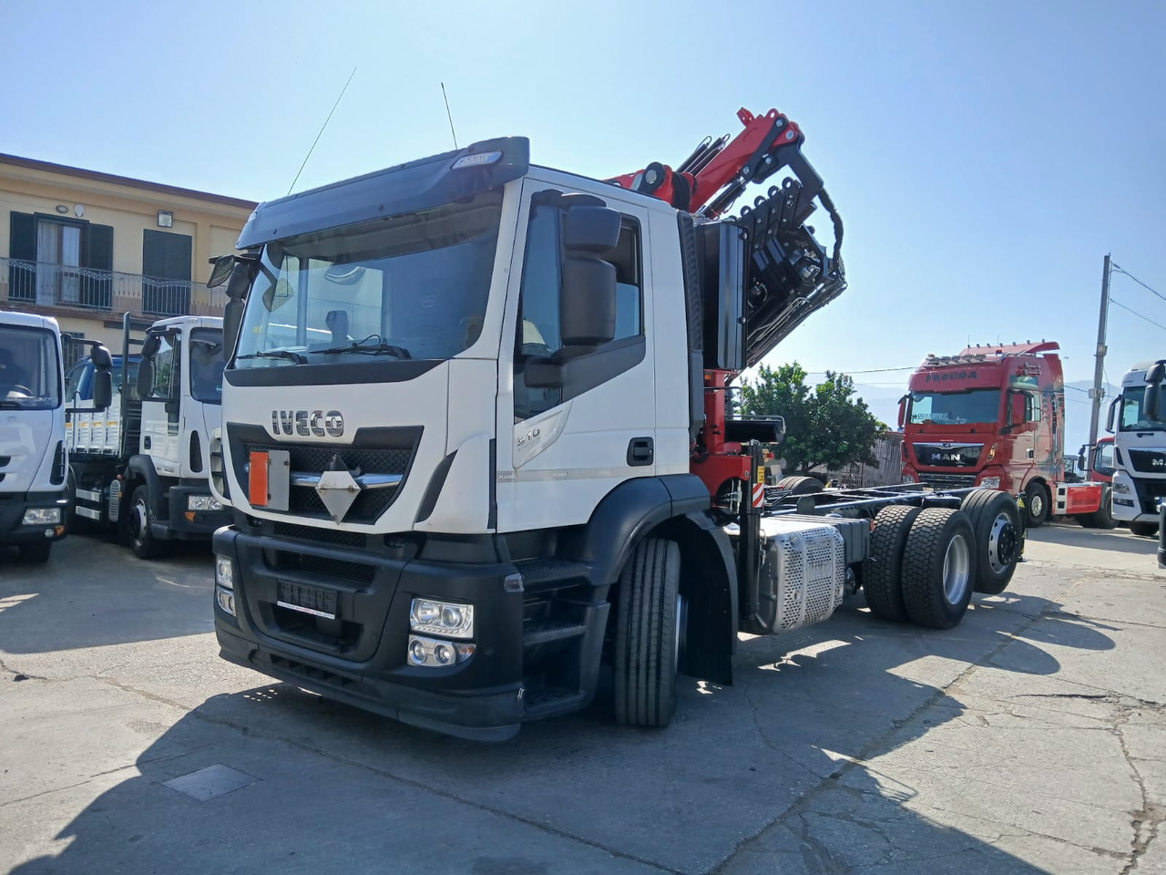 Crane truck IVECO STRALIS AD 260S31 XP: picture 16