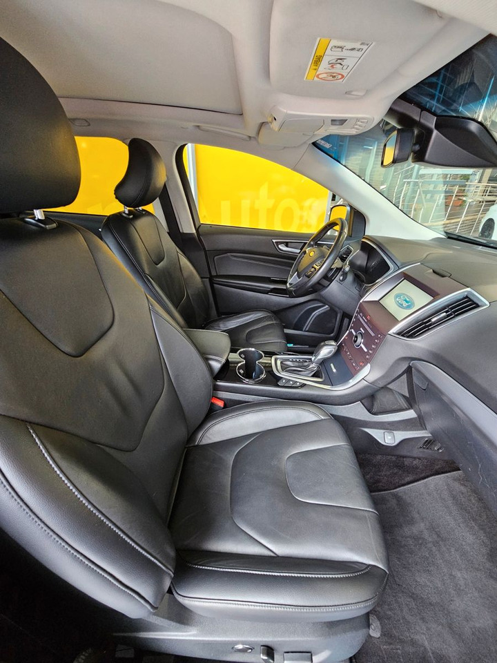 Ford Edge Titanium 4x4 AHK ACC SchiebeDach Navi LED - SUV: picture 5 Ford Edge Titanium 4x4 AHK ACC SchiebeDach Navi LED - SUV: picture 5