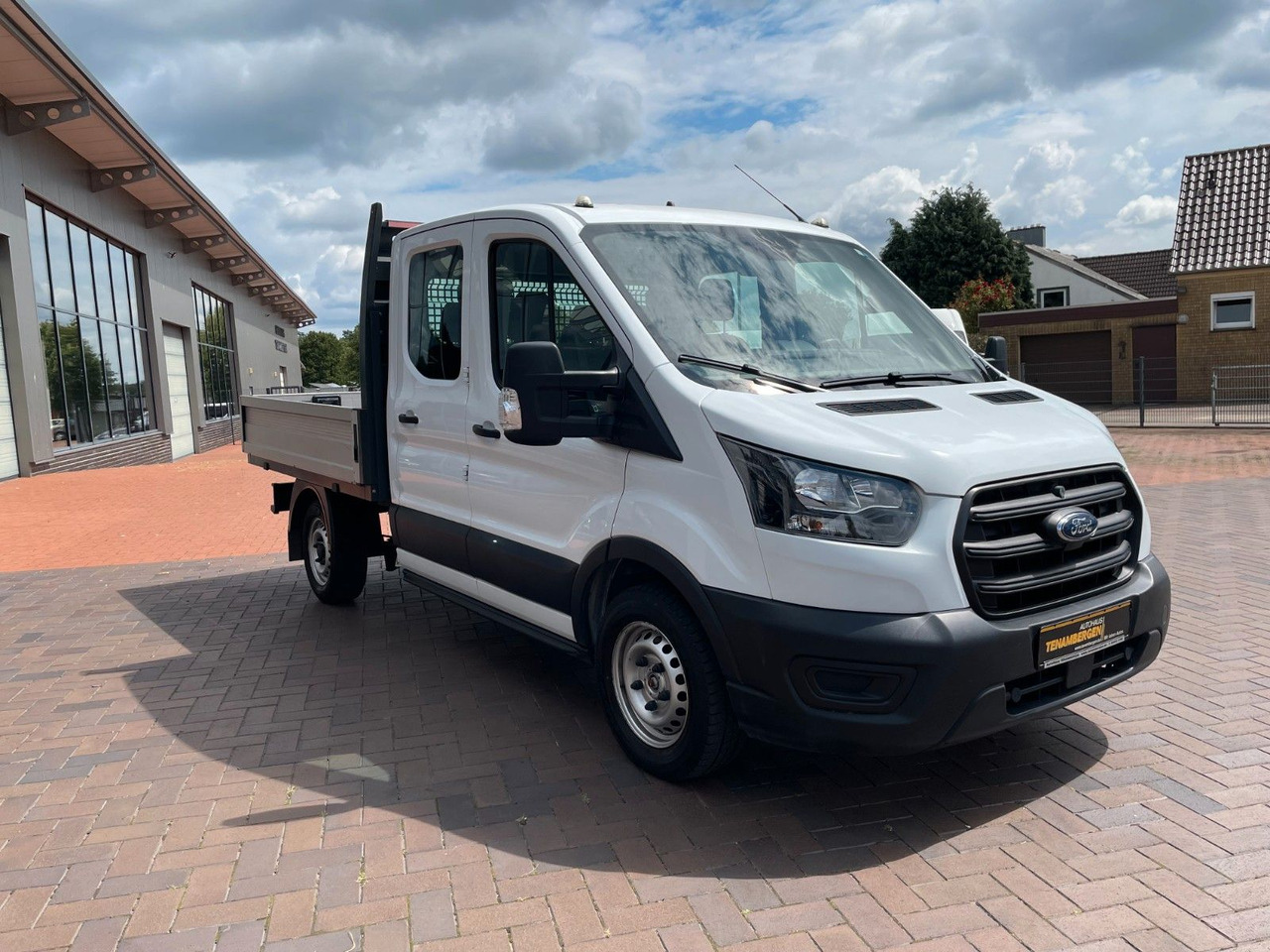 Ford Transit Pritsche 2,0 310 L2 DoKa Klima DAB AHK - Open body delivery van, Combi van: picture 1 Ford Transit Pritsche 2,0 310 L2 DoKa Klima DAB AHK - Open body delivery van, Combi van: picture 1