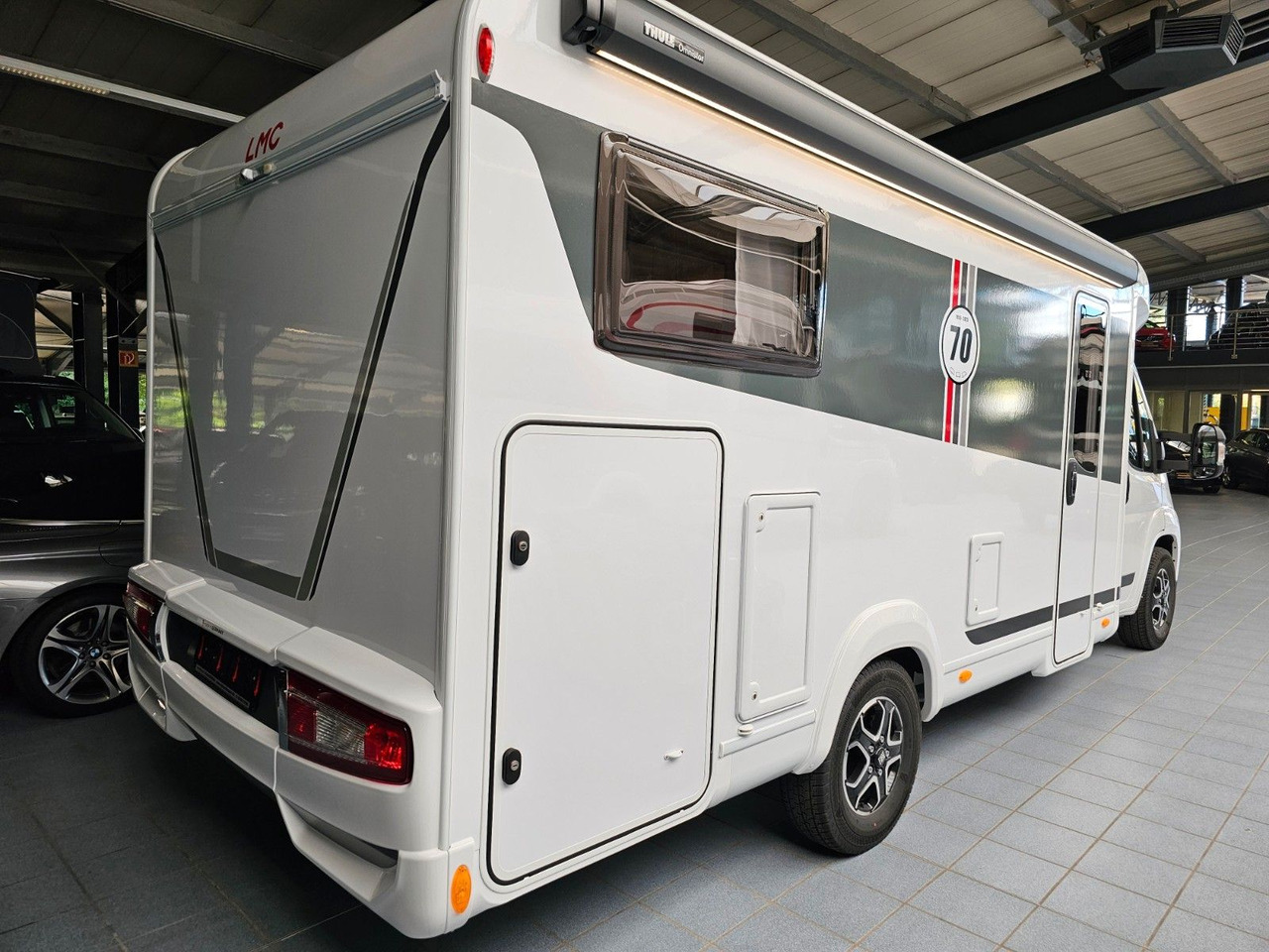 LMC Tourer T660G 70 Jahre AT-8 WC Markise Navi - Semi-integrated motorhome: picture 3 LMC Tourer T660G 70 Jahre AT-8 WC Markise Navi - Semi-integrated motorhome: picture 3