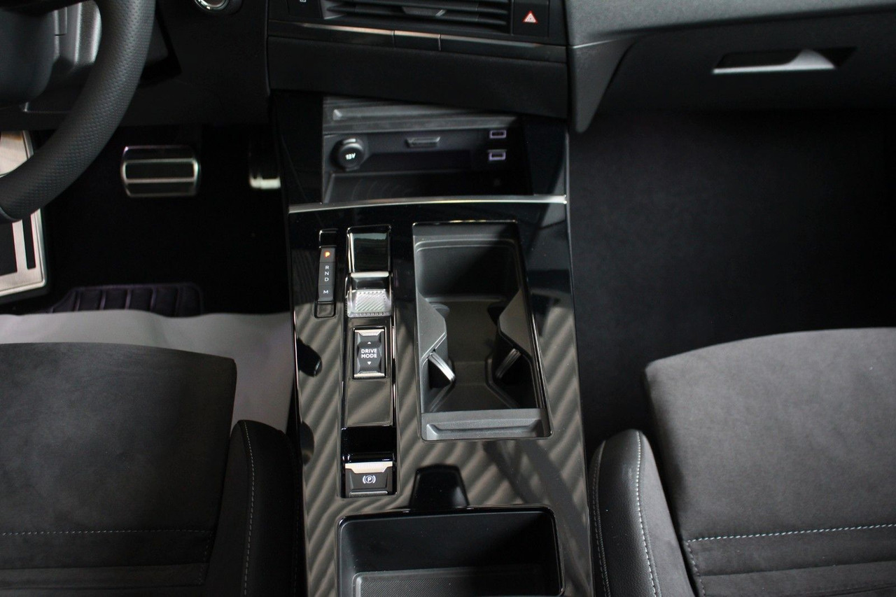 Sedan Opel Astra L 5-trg. Ultimate Schiebedach Alcantara: picture 16