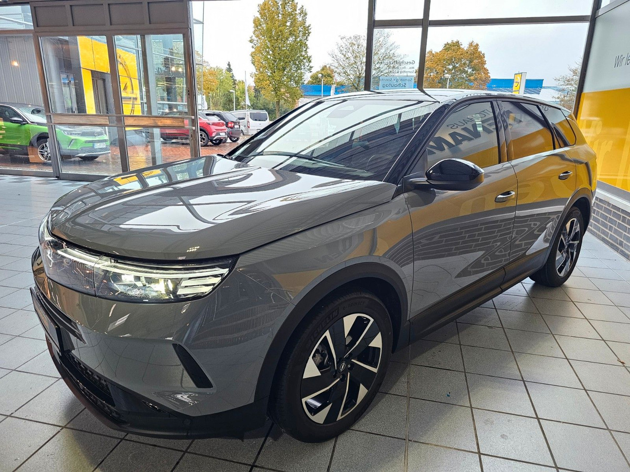 Opel Grandland 1.2 48V Mild-Hybrid 360°Kamera ACC AHK - SUV: picture 2 Opel Grandland 1.2 48V Mild-Hybrid 360°Kamera ACC AHK - SUV: picture 2