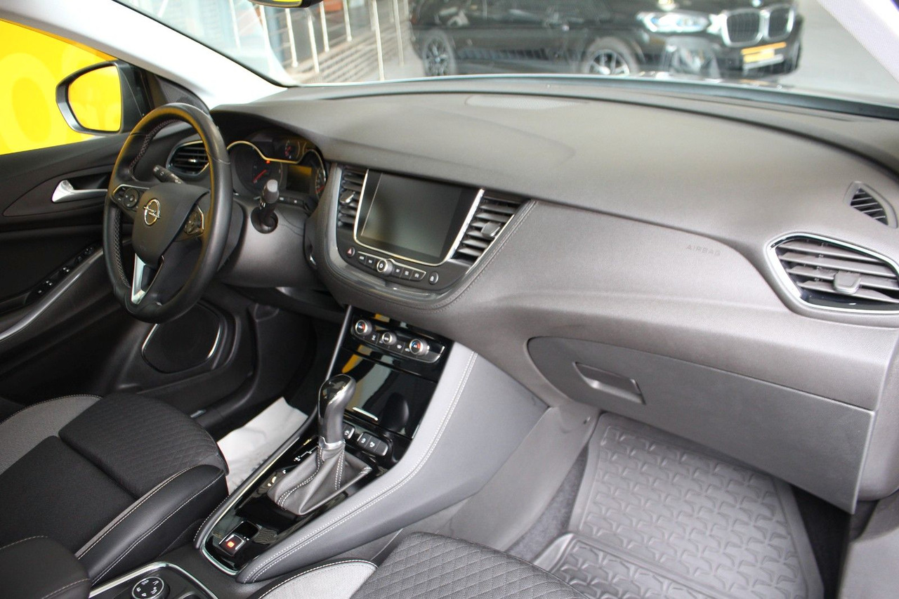 Opel Grandland (X) 2.0 Inno Kamera Keyless LED AHK - SUV: picture 4 Opel Grandland (X) 2.0 Inno Kamera Keyless LED AHK - SUV: picture 4