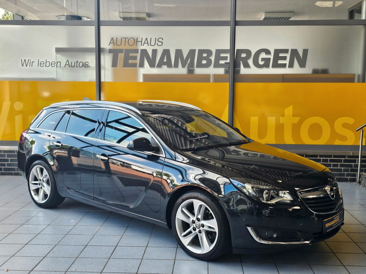 Opel Insignia A Business Innovation AHK ACC Leder Nav - Car: picture 1 Opel Insignia A Business Innovation AHK ACC Leder Nav - Car: picture 1