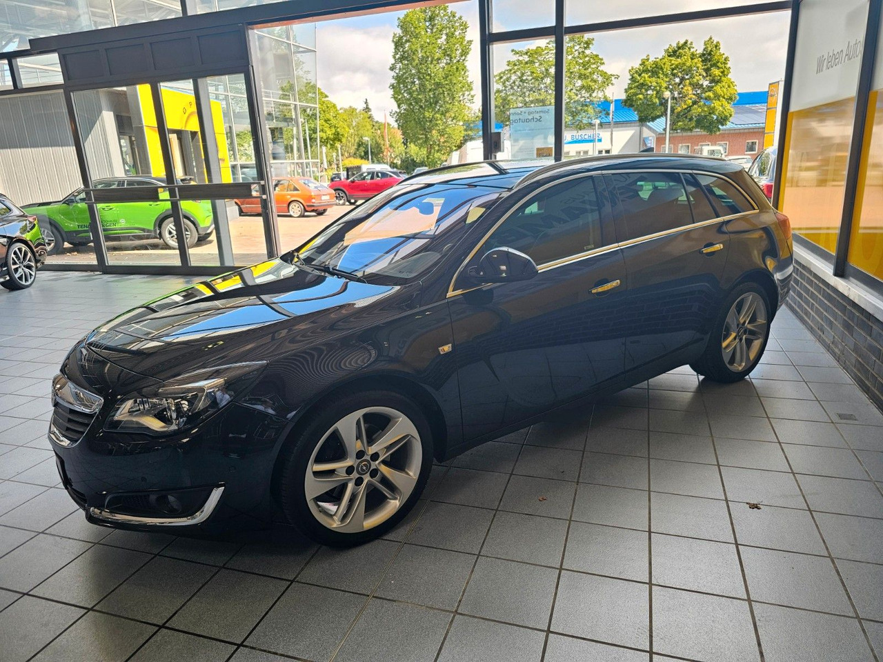 Opel Insignia A Business Innovation AHK ACC Leder Nav - Car: picture 3 Opel Insignia A Business Innovation AHK ACC Leder Nav - Car: picture 3