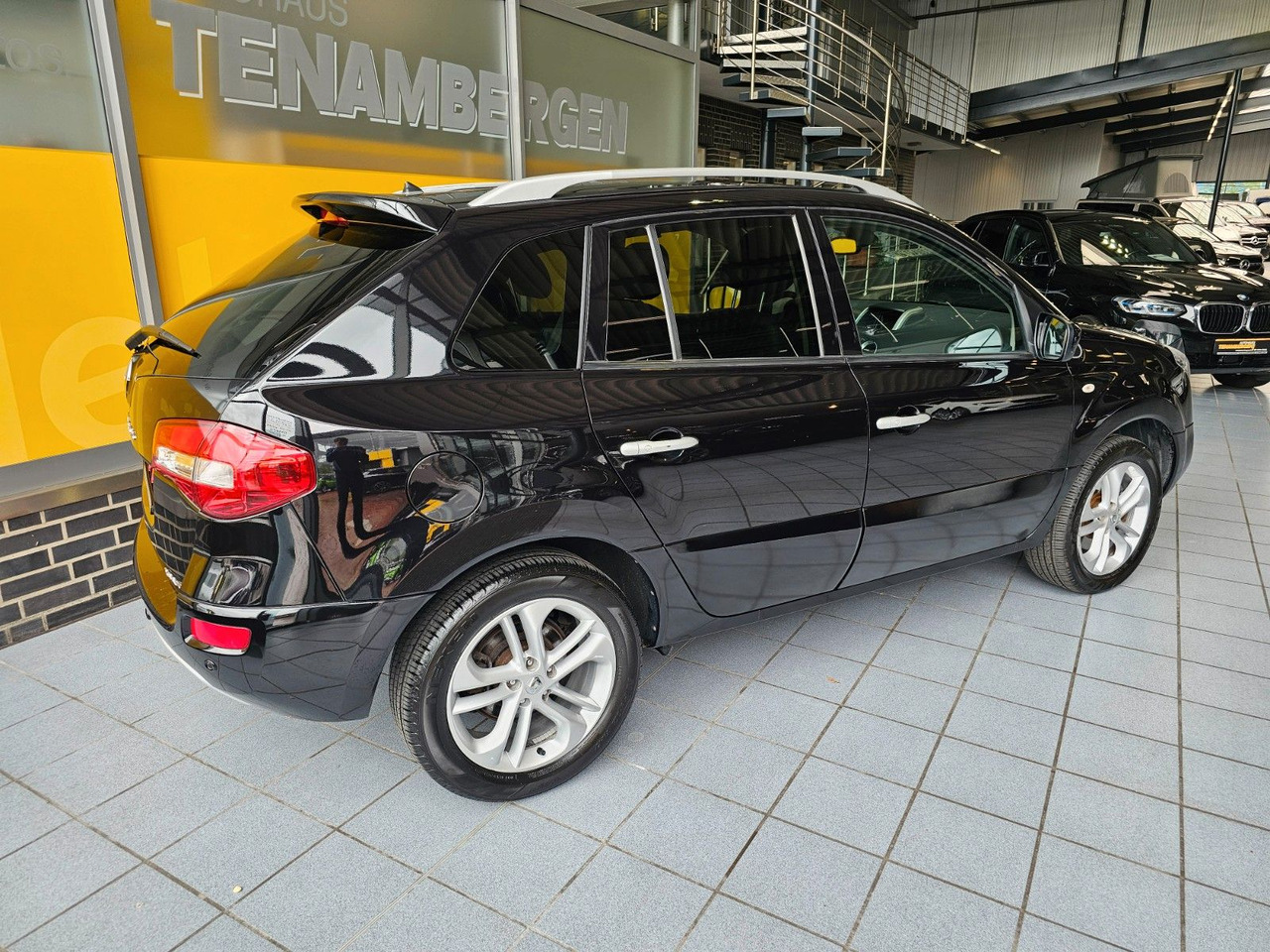 Renault Koleos 2.0 dCi Night&Day 4x4 Leder Navi Bose - SUV: picture 2 Renault Koleos 2.0 dCi Night&Day 4x4 Leder Navi Bose - SUV: picture 2
