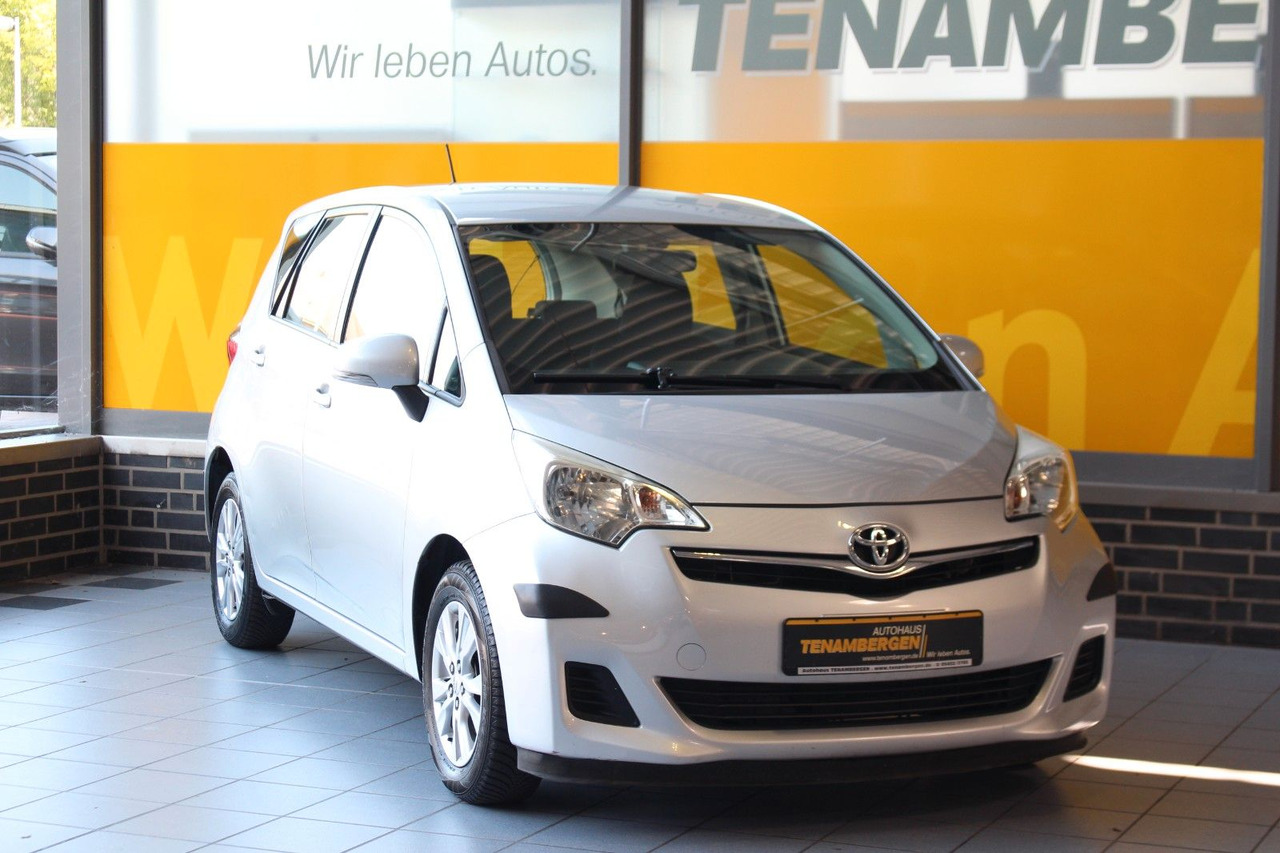 Toyota Verso-S Life Klima ZV Allwetter Kamera AHK - Passenger van: picture 2 Toyota Verso-S Life Klima ZV Allwetter Kamera AHK - Passenger van: picture 2