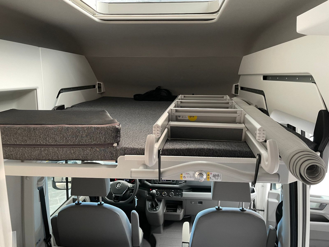 Volkswagen Crafter Grand California D-Heizung Kamera ACC - Camper van: picture 5 Volkswagen Crafter Grand California D-Heizung Kamera ACC - Camper van: picture 5