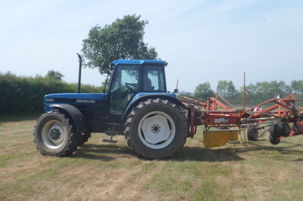 Farm tractor NEW HOLLAND 8340: picture 6 Farm tractor NEW HOLLAND 8340: picture 6