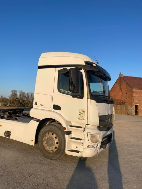 Mercedes-beenz actros - Tractor truck: picture 2 Mercedes-beenz actros - Tractor truck: picture 2