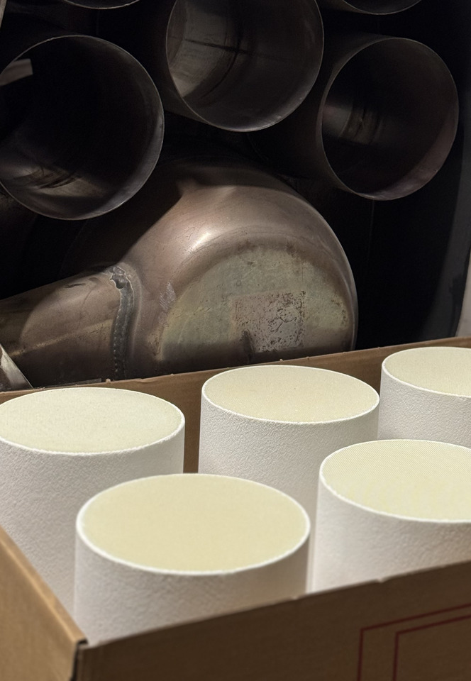 Catalyst DAF XF CF with new SCR DOC Tested, ready to install - Muffler/ Exhaust system for Truck: picture 2 Catalyst DAF XF CF with new SCR DOC Tested, ready to install - Muffler/ Exhaust system for Truck: picture 2