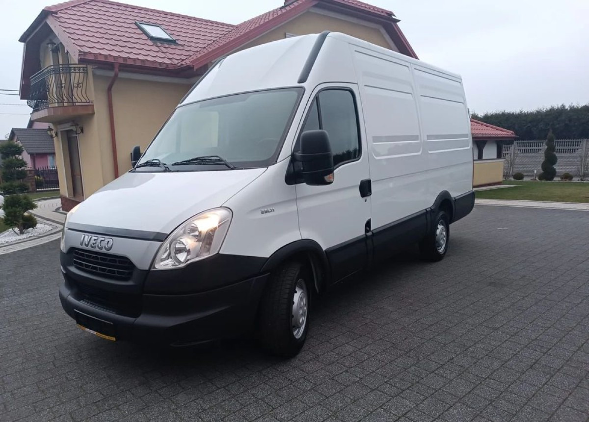 Panel van Iveco Dailly 2.3: picture 13