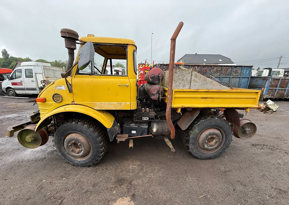 Mercedes-Benz UNIMOG 406B - Utility/ Special vehicle: picture 2 Mercedes-Benz UNIMOG 406B - Utility/ Special vehicle: picture 2