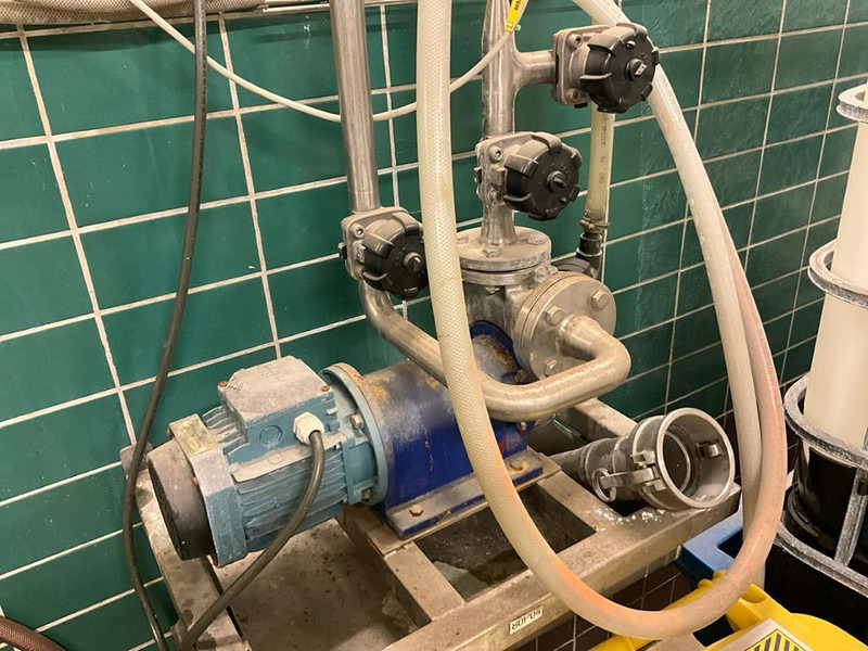 Onbekend - Air compressor: picture 5 Onbekend - Air compressor: picture 5