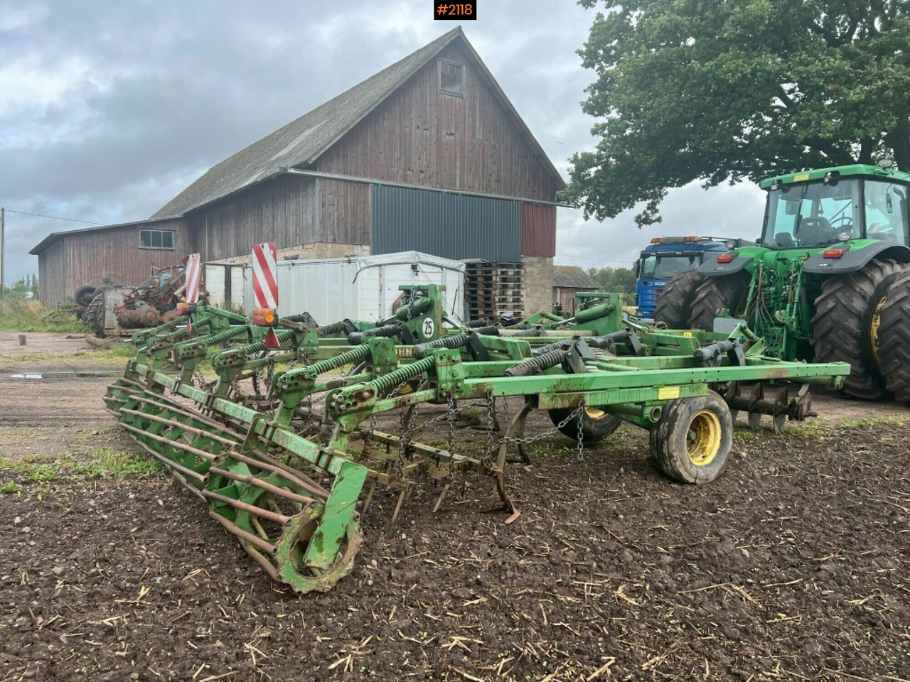 Cultivator - John Deere 410A (SEE VIDEO) - Soil tillage equipment: picture 2 Cultivator - John Deere 410A (SEE VIDEO) - Soil tillage equipment: picture 2