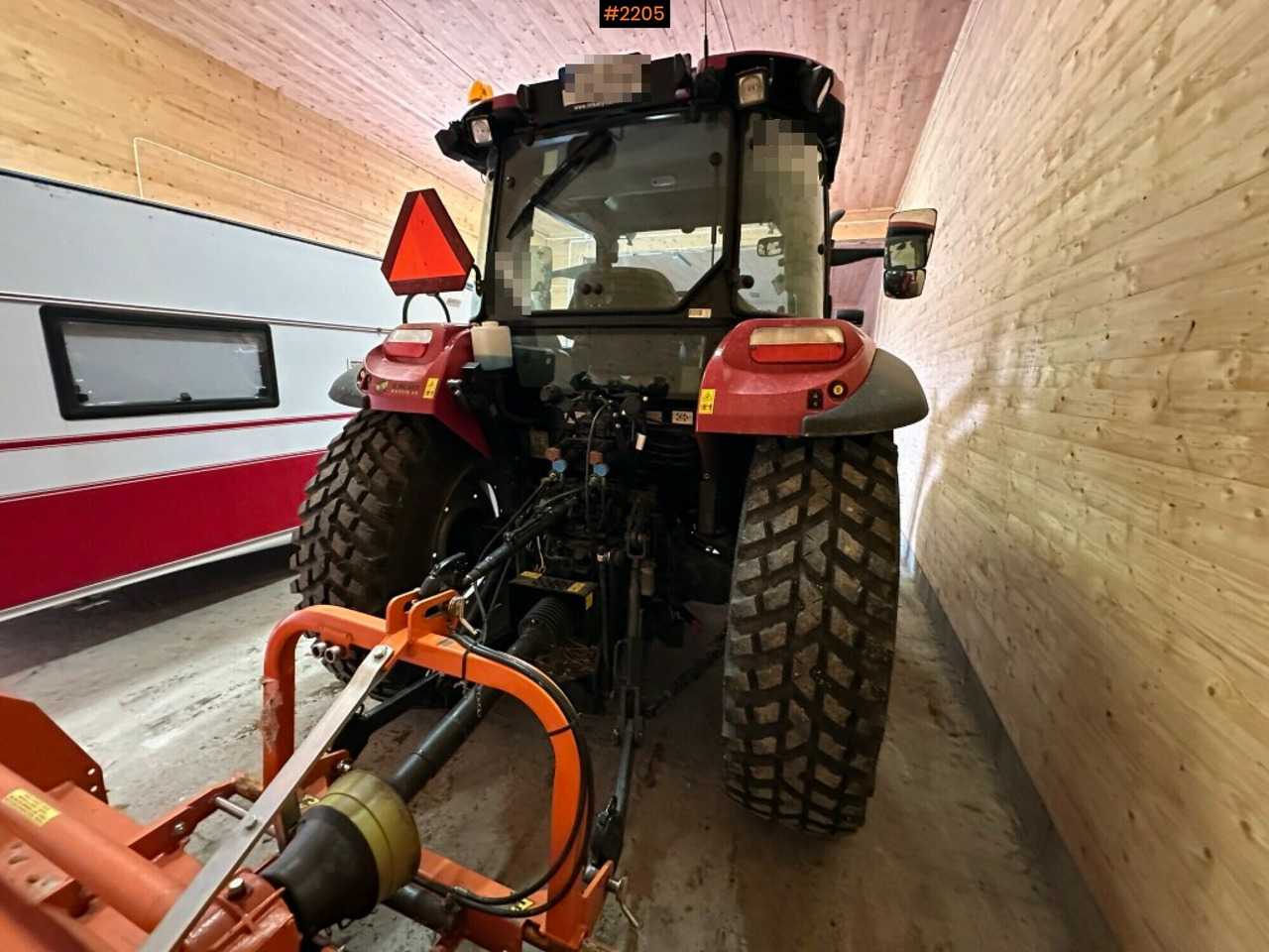 Tractor, Case IH Farmall 85C, Agrimaster KL 250 SW - Farm tractor: picture 5 Tractor, Case IH Farmall 85C, Agrimaster KL 250 SW - Farm tractor: picture 5