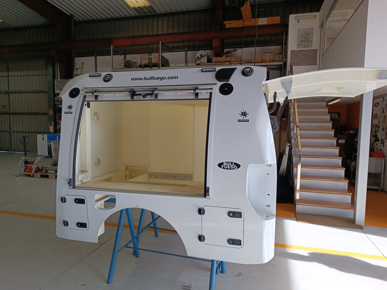 Ford Ranger Pick-up super cab - Swap body - box: picture 3 Ford Ranger Pick-up super cab - Swap body - box: picture 3