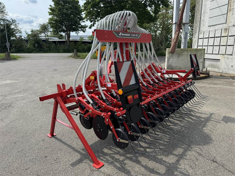 Kverneland CB 3000 - Sowing equipment: picture 1 Kverneland CB 3000 - Sowing equipment: picture 1