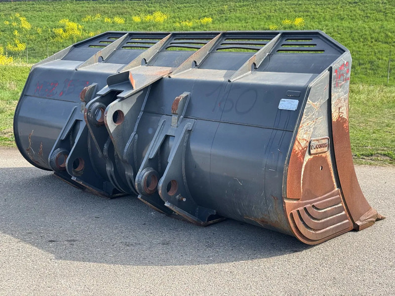 Doosan 230104-01475 DL 550-3 Rock Bucket - Excavator bucket for Construction machinery: picture 1 Doosan 230104-01475 DL 550-3 Rock Bucket - Excavator bucket for Construction machinery: picture 1