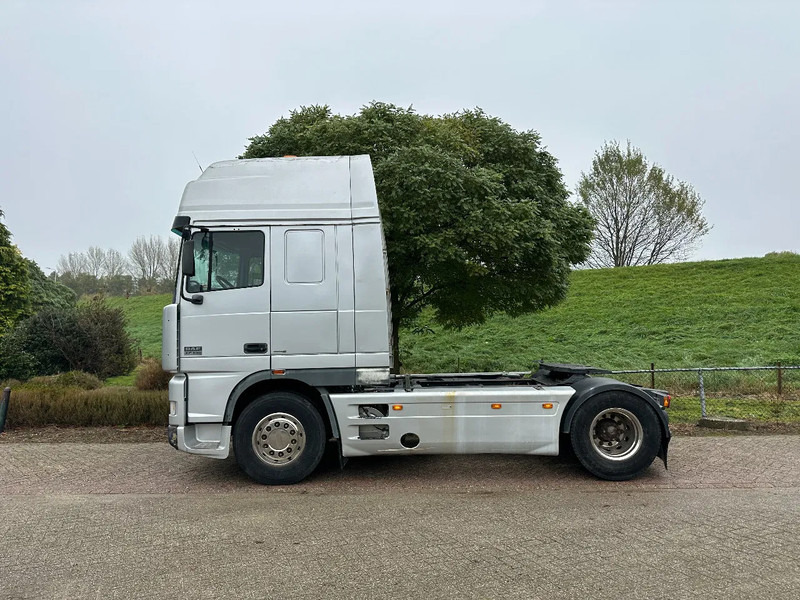 DAF XF 530 4X2 Manual EUR3 LOW KM - Tractor truck: picture 2 DAF XF 530 4X2 Manual EUR3 LOW KM - Tractor truck: picture 2