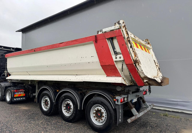 Carnehl3-aks Siirtoteli kippikärry - Tipper semi-trailer: picture 3 Carnehl3-aks Siirtoteli kippikärry - Tipper semi-trailer: picture 3